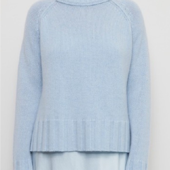 Brazeau Tricot Turtleneck Sweater chambray blue in size small